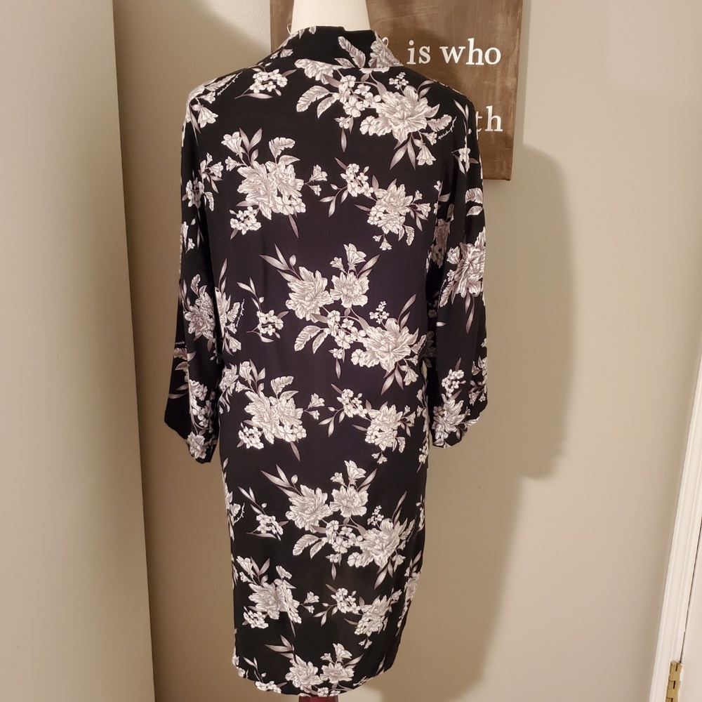 Spiritual Gangster Floral Maya Kimono NWOT - Picture 6 of 9